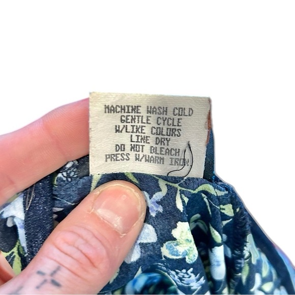 Vintage Studio Skirt Vintage Knee Length Floral Navy Blue 90s Y2K Fairycory Med - Picture 7 of 7